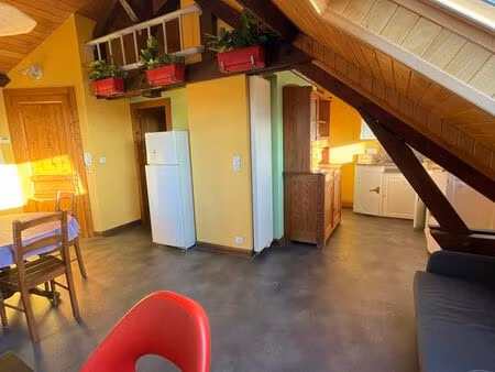 rare : t2 meublé rénové en duplex - belfort secteur danjoutin centre-gare