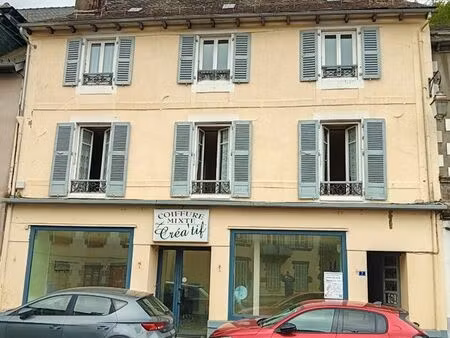 immeuble 10 pièces 227 m²