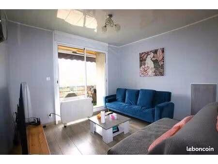 immeuble 10 pièces 200 m²