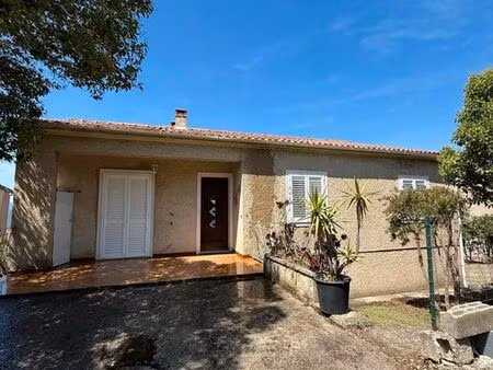 vends maison 3 appartements à sartene