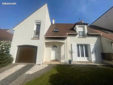 7 pièces - 137 m2 - viry chatillon 91170 quartier le plateau lacs
