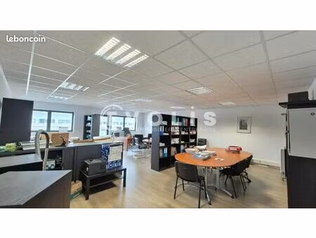 bureaux 69 m²