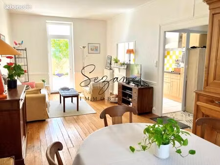 angoulême victor hugo - belle maison de ville f4  entièrement rénovée avec goût