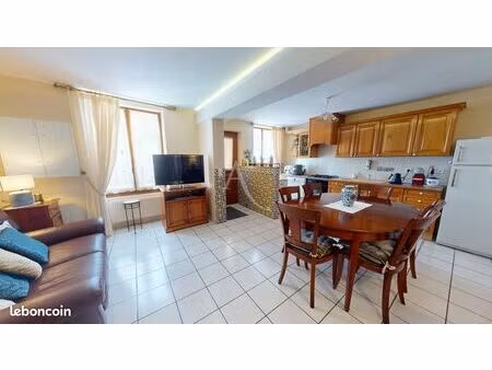 maison 4 pièces 82 m²