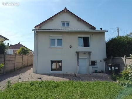 pavillon 6 pièces 115 m²
