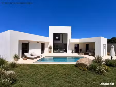 villa 5 pièces 113 m²