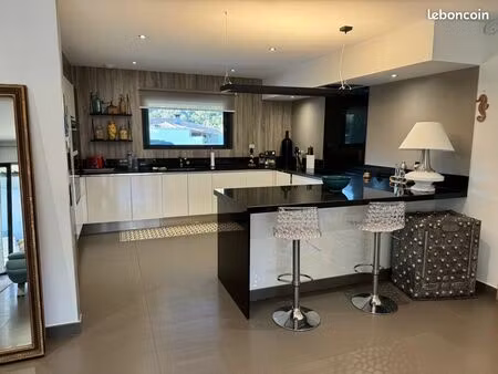 villa t7 « mellifera»