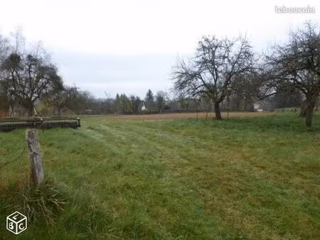 terrain 1 053 m² onjon