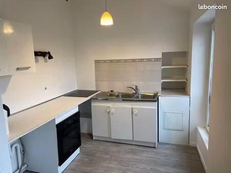 f3 à louer