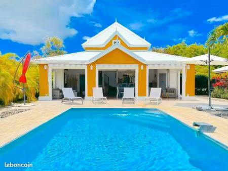 villa de charme avec piscine dans un cadre verdoyant - résidence louisiana park