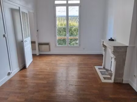 a louer appartement f2 37m2 fontainebleau centre 680 + ordure ménagère