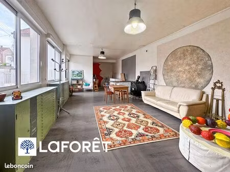 immeuble 8 pièces 209 m²