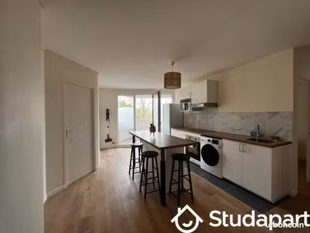 chambre 1 pièce 11 m²