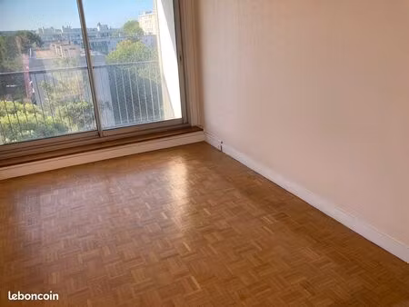 grand 4 pièces 83 m2 à louer quartier conservatoire à massy