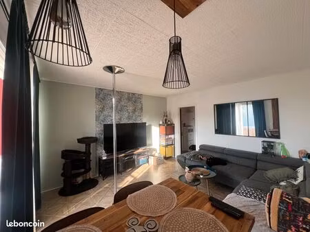 appartement f3 - 64 m² + place de parking