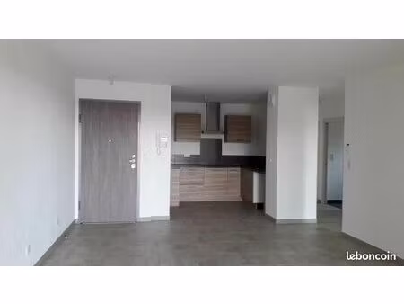 appartement f3 64m2 avec terrasse
