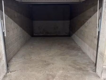 garage à louer