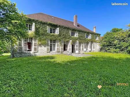 propriété 22 pièces 442 m²