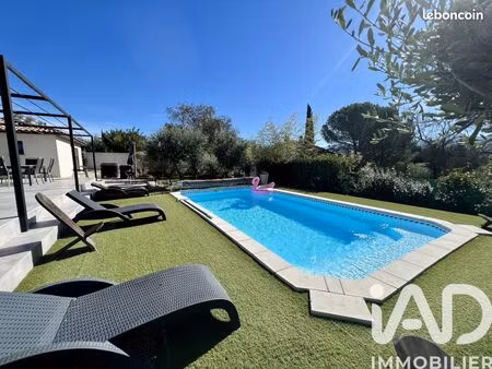 chalet 5 pièces 156 m²