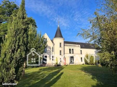 maison 7 pièces 488 m²
