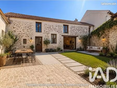 propriété 5 pièces 210 m²