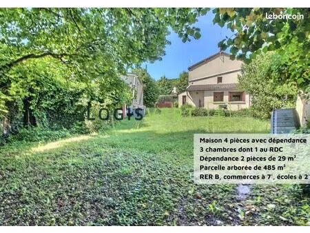 maison 6 pièces 110 m²