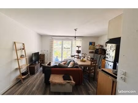 t3 non meublé – terrasse + jardin – rez-de-chaussée – 65 m²