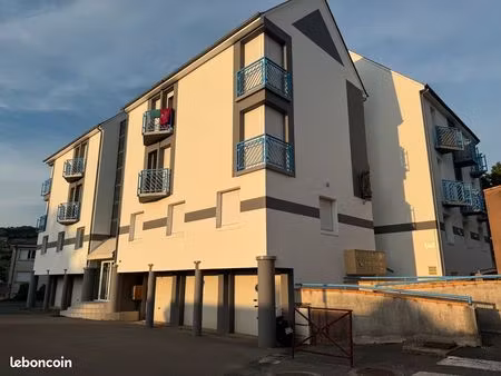 espalion centre  vends lot de 3 studios meublés