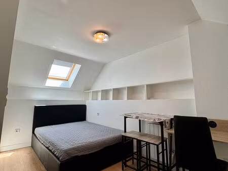 location studio neuf meublé 23m2 à evry – 820 euros toutes charges comprises