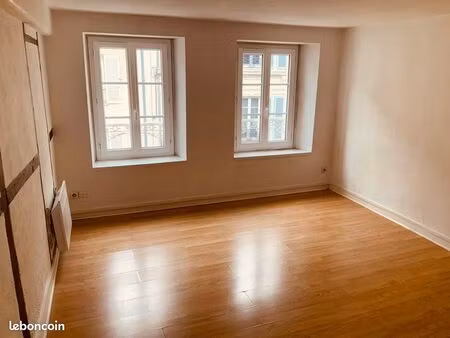 appartement t1 plein cœur de fontainebleau