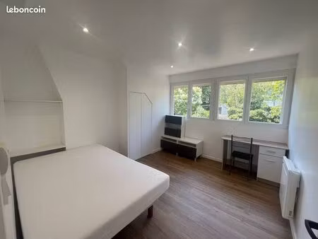 f2 dans une maison a orsay