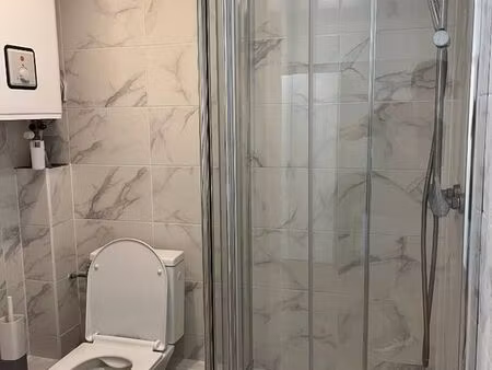 studio dans une maison independante