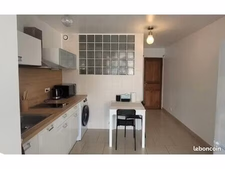 studio à louer proche rer