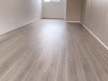 local commercial 32m2