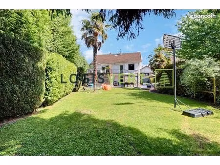 maison 7 pièces 145 m²