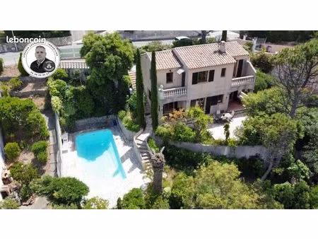 maison 5 pièces 111 m²