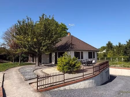 maison luyeres  16km de troyes  1600m2 de terrain  étage 110m2 plus sous sol total aménagé