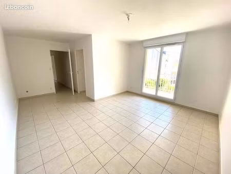 appartement 3 pièces 63 m²