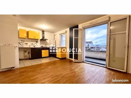 4 pièces dont une suite parentale 1 box et 1 parking - rare à neuilly-plaisance – à 700 m 