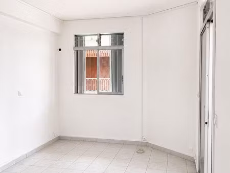 studio 1 pièce 22 m²