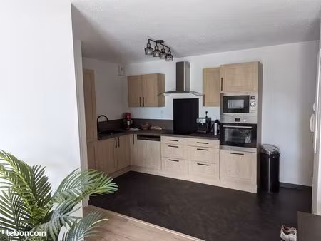location: appartement sedan de 63m² (f3) avec garage