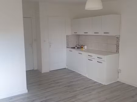 location studio à chelles 25m2