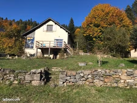 maison chalet à brameloup aubrac