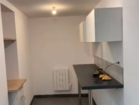 maison de village 08160