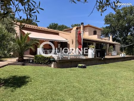 villa 5 pièces 185 m²