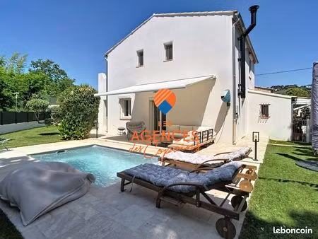 villa 5 pièces 144 m²