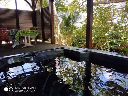 agréable logement à gosier avec jacuzzi