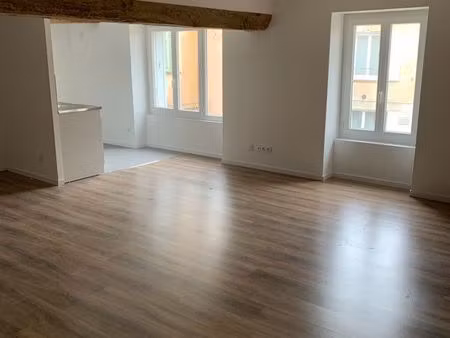 duplex f3 avec stationnement