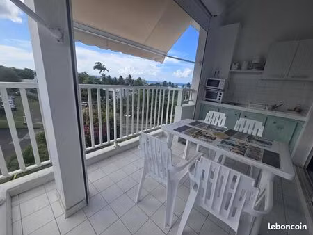 studio 1 pièce 27 m²