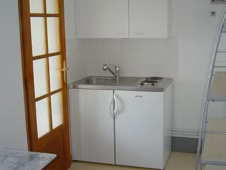 f1 meublé tv lave linge vaisselles libre